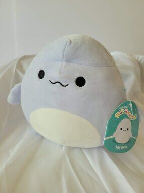 Jayden the Beluga Whale Sealife Squad Squishmellow 8" NWT Kellytoy